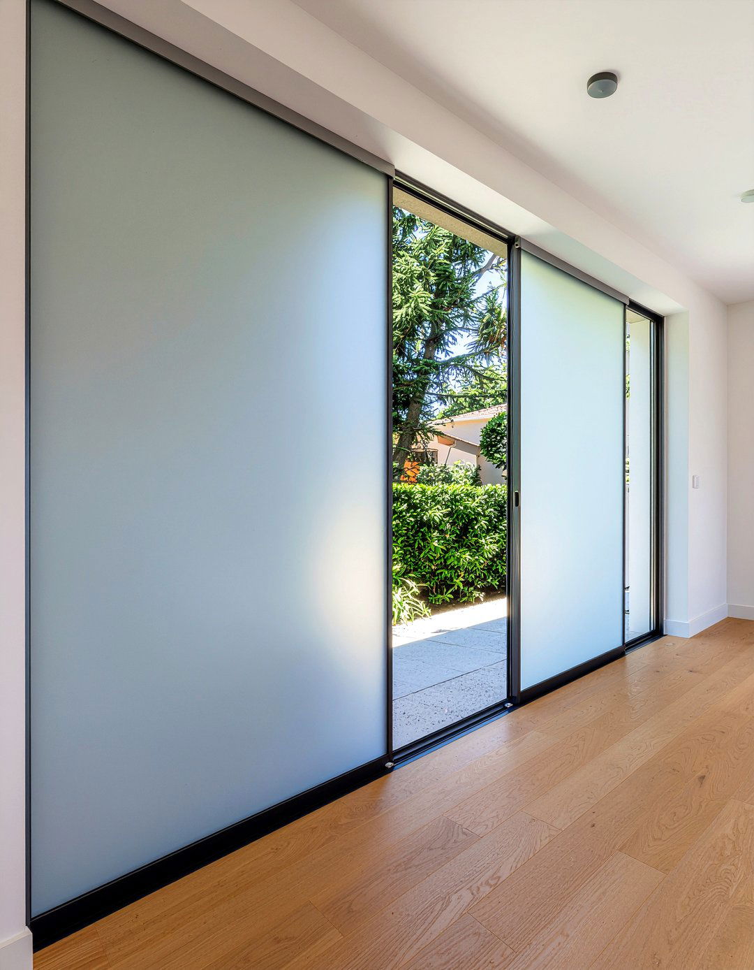 Sliding kitchen shutters - 30 kitchen shutter ideas