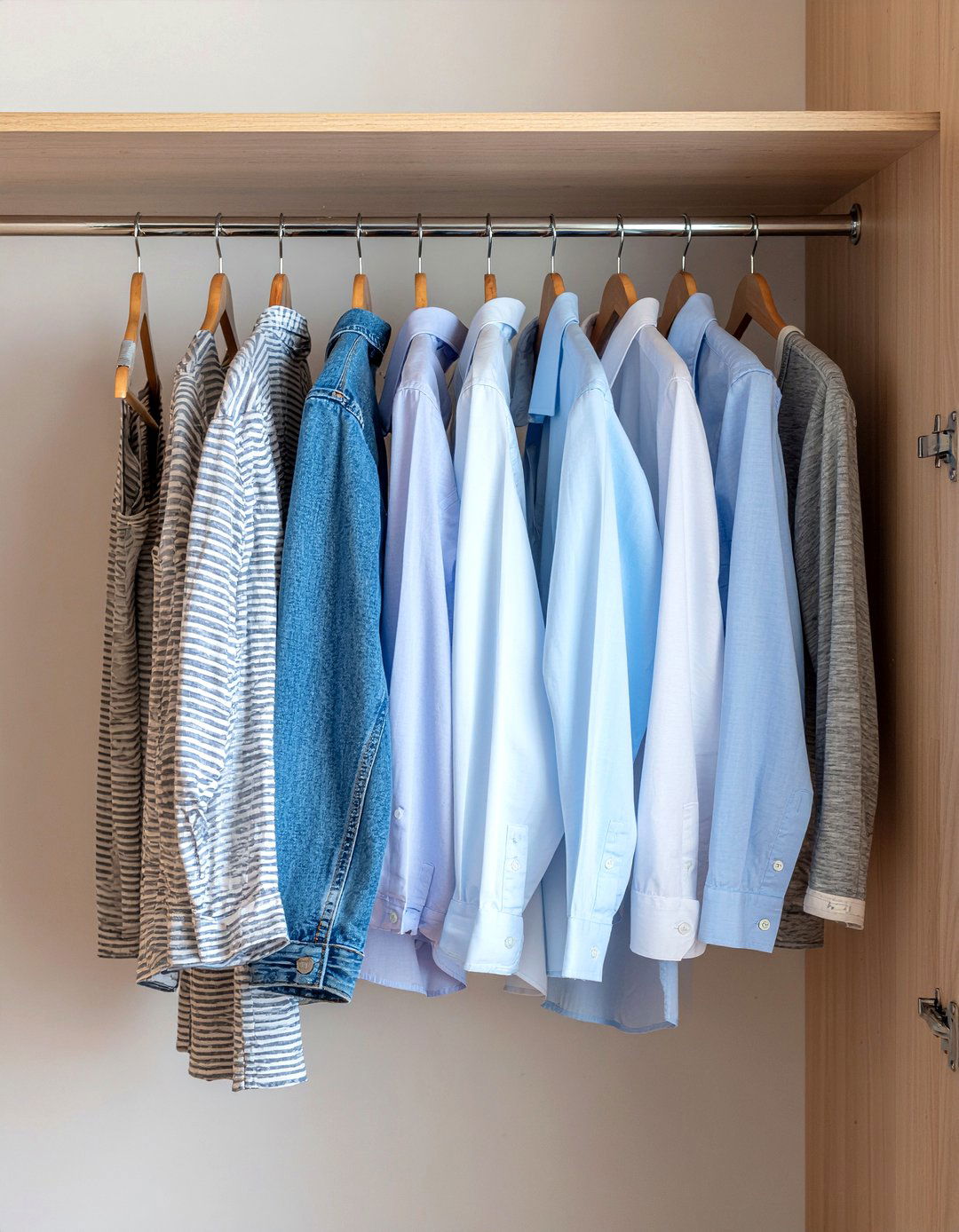 Slim wooden hangers - 30 bedroom wooden hangers