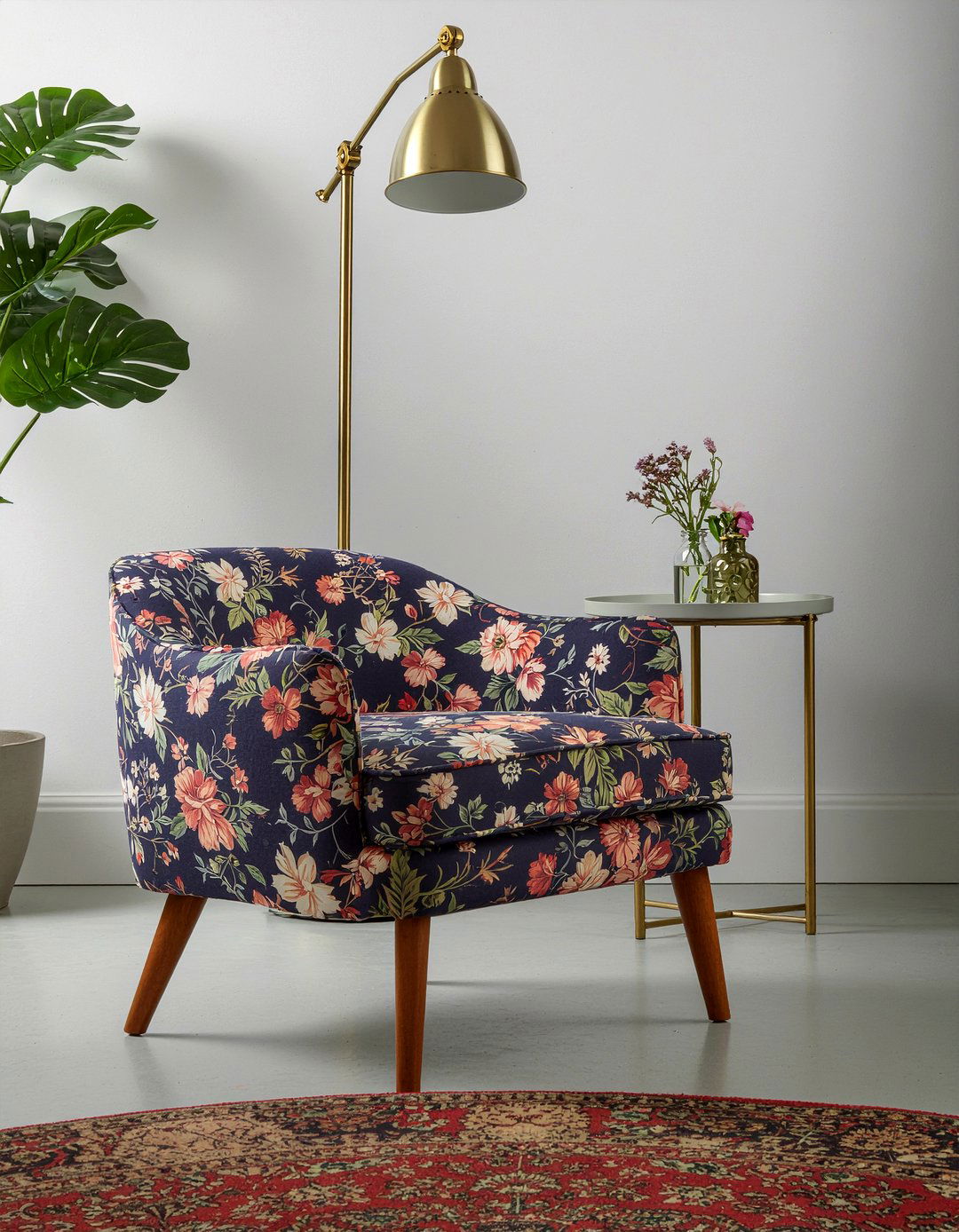 Slipper Chair - 30 living room timeless furniture ideas