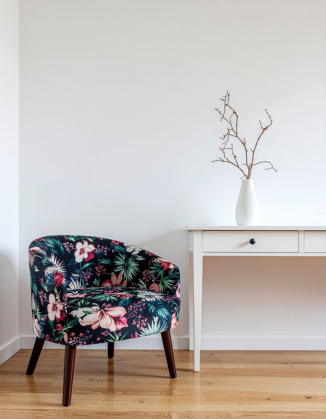 Slipper chair - 30 living room accent chair ideas