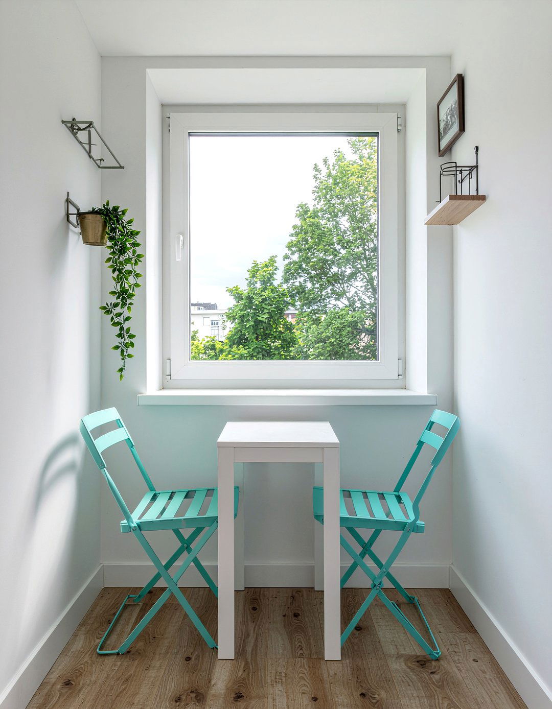 Small Apartment Dining - 30 bay window dining ideas