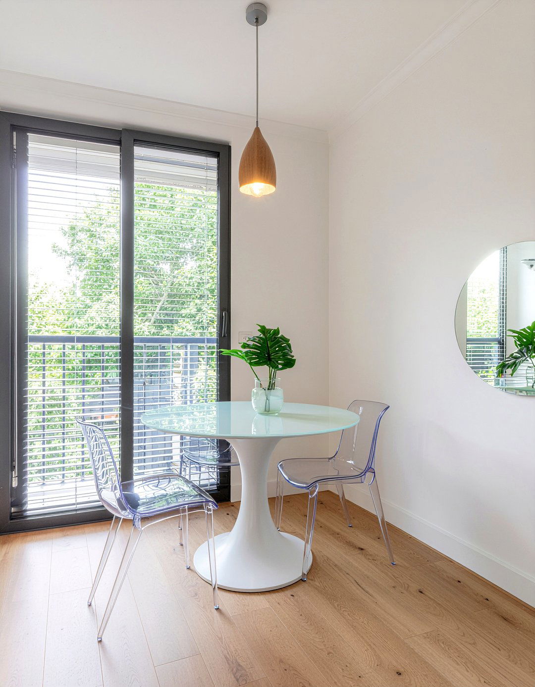 Small Dining Room - 30 inspiring dining room ideas