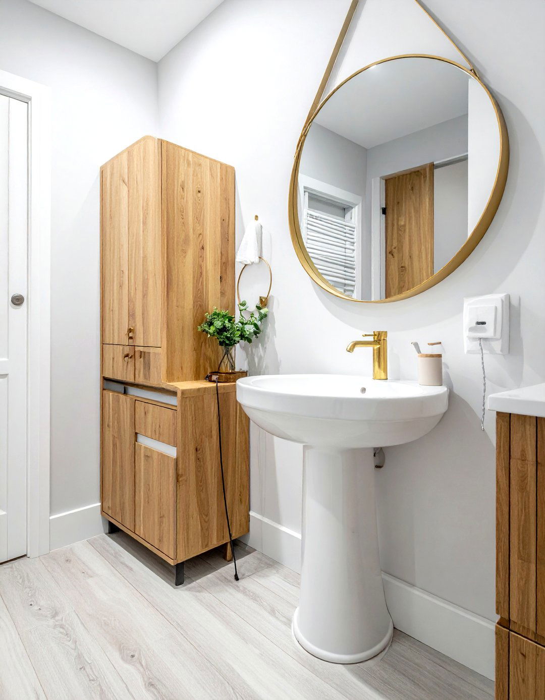 Small Powder Room Arrangement - 30 bathroom furniture placement