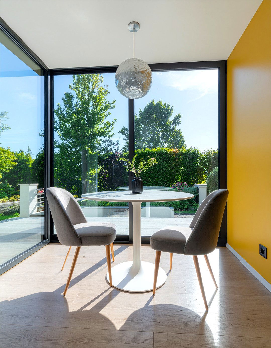 Small Space Elegant Dining - 30 elegant dining room ideas