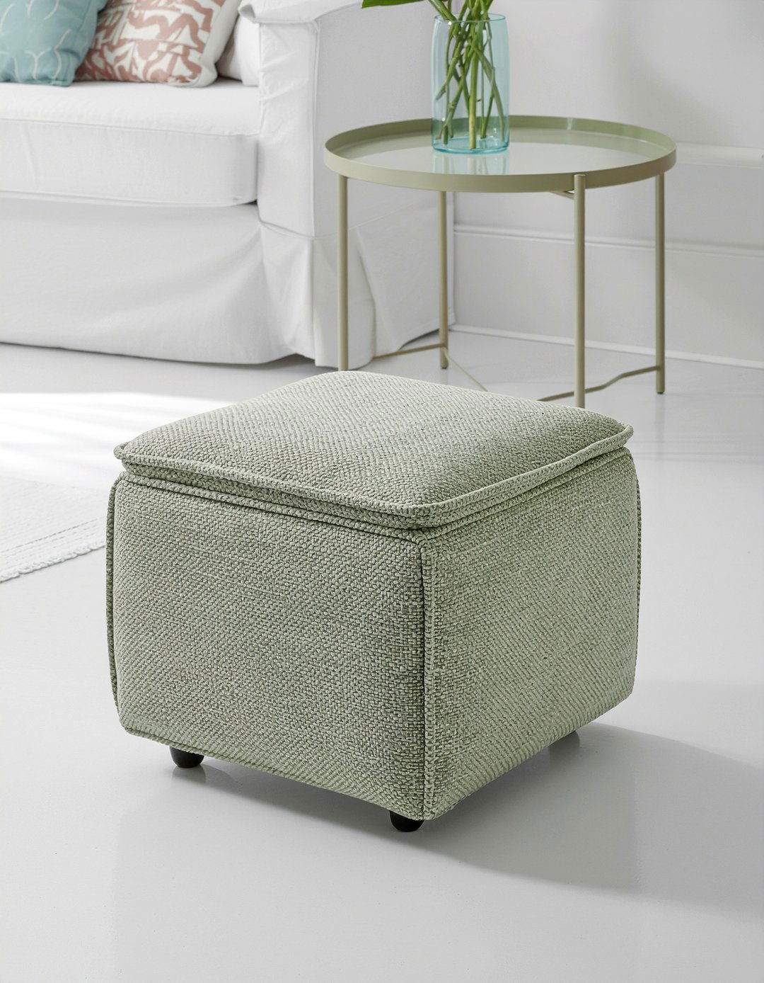 Small Square Storage Ottoman - 30 living room storage ottoman ideas