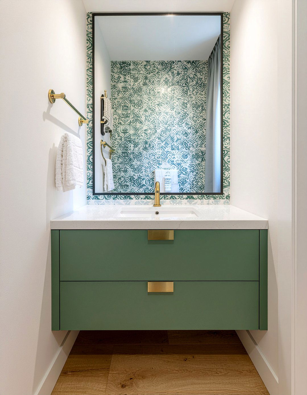 Small alcove bathroom vanity - 30 bathroom built-in vanity ideas