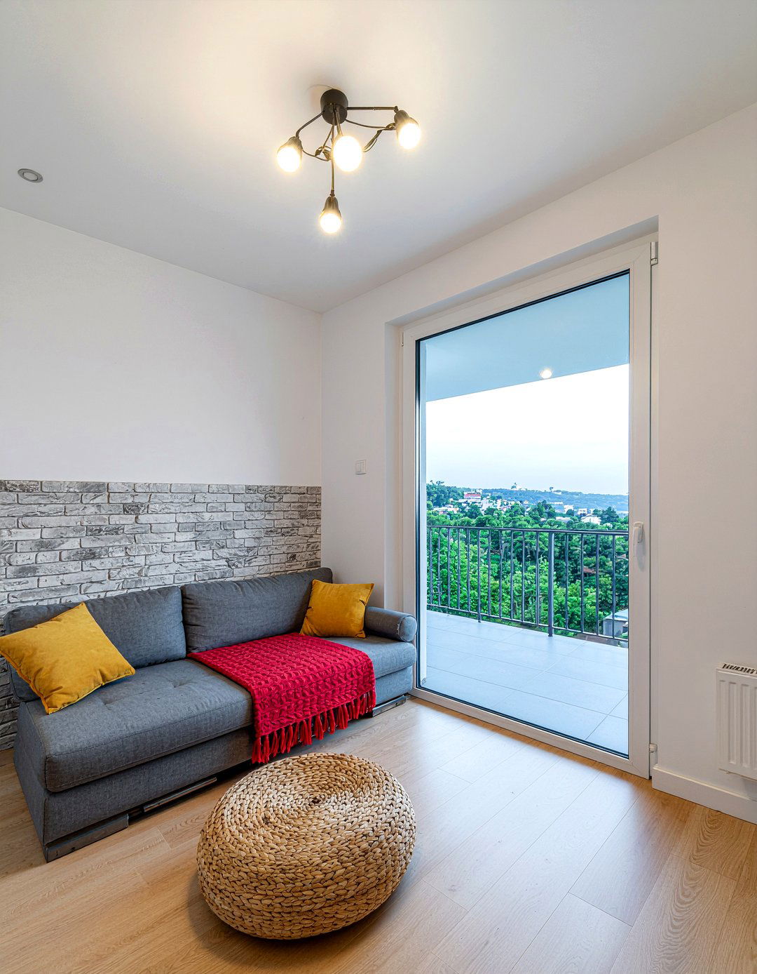 Small apartment living room with balcony door - 30 oddly shaped living room ideas