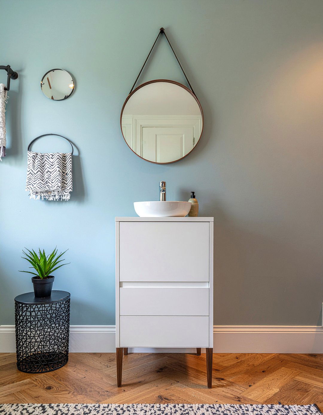 Small bathroom vanity - 30 modern bathroom vanity ideas