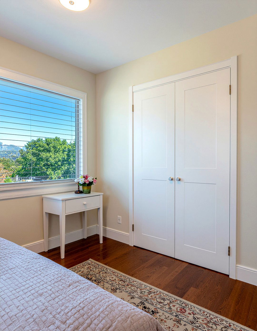 Small bedroom pocket door - 30 bedroom pocket doors