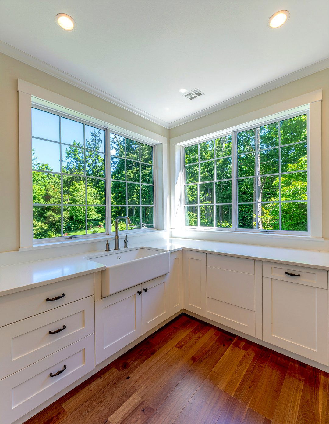 Small kitchen bump out - 30 kitchen expansion ideas