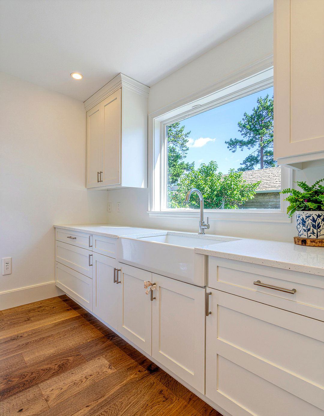 30 Best Quartz Countertop Kitchen Ideas for Modern Homes