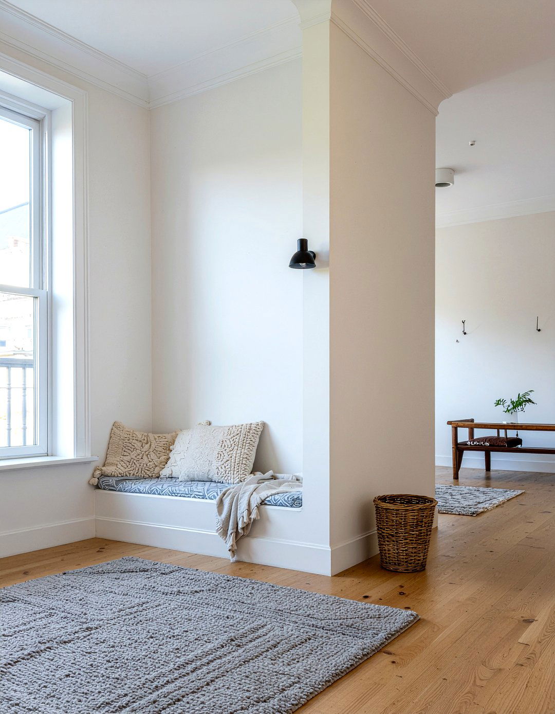 Small living room half wall - 30 living room pony wall ideas