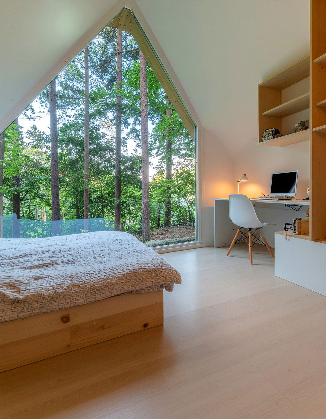 Small space treehouse - 30 treehouse bedroom ideas