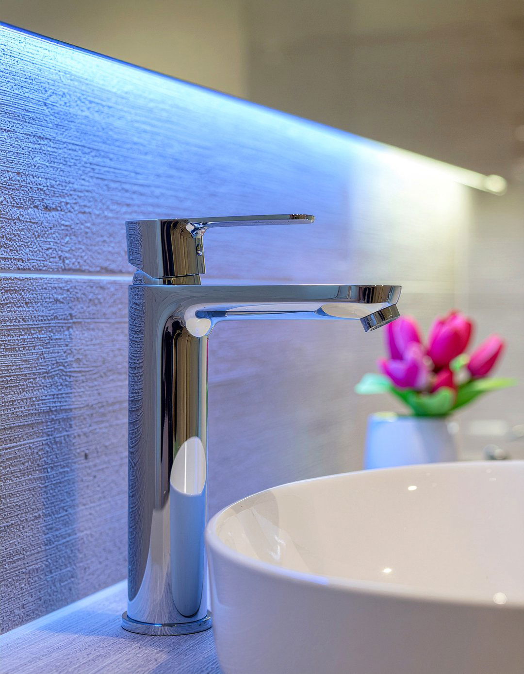 Smart bathroom faucet - 30 bathroom faucet ideas