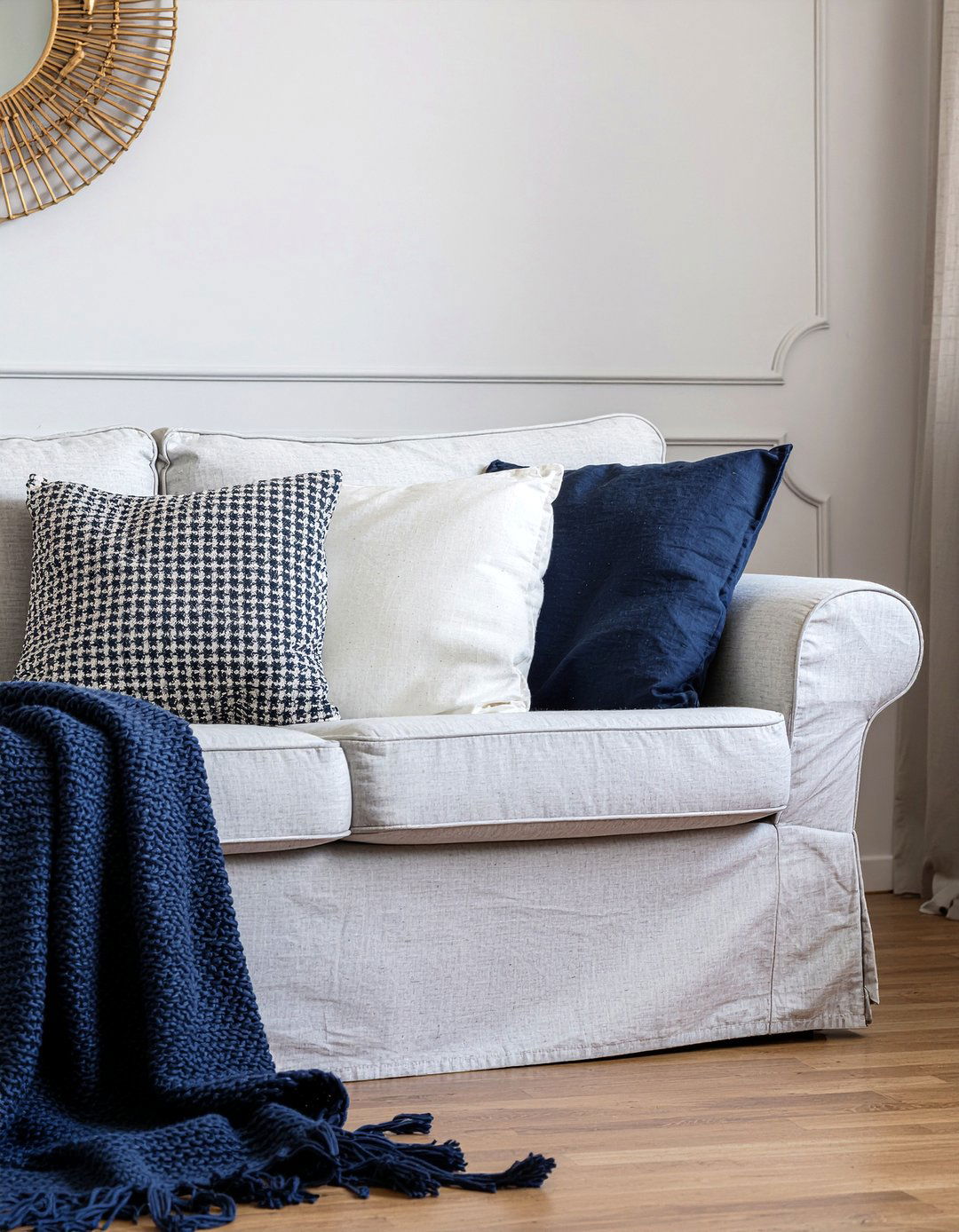 Sofa Slipcover - 30 no damage living room ideas