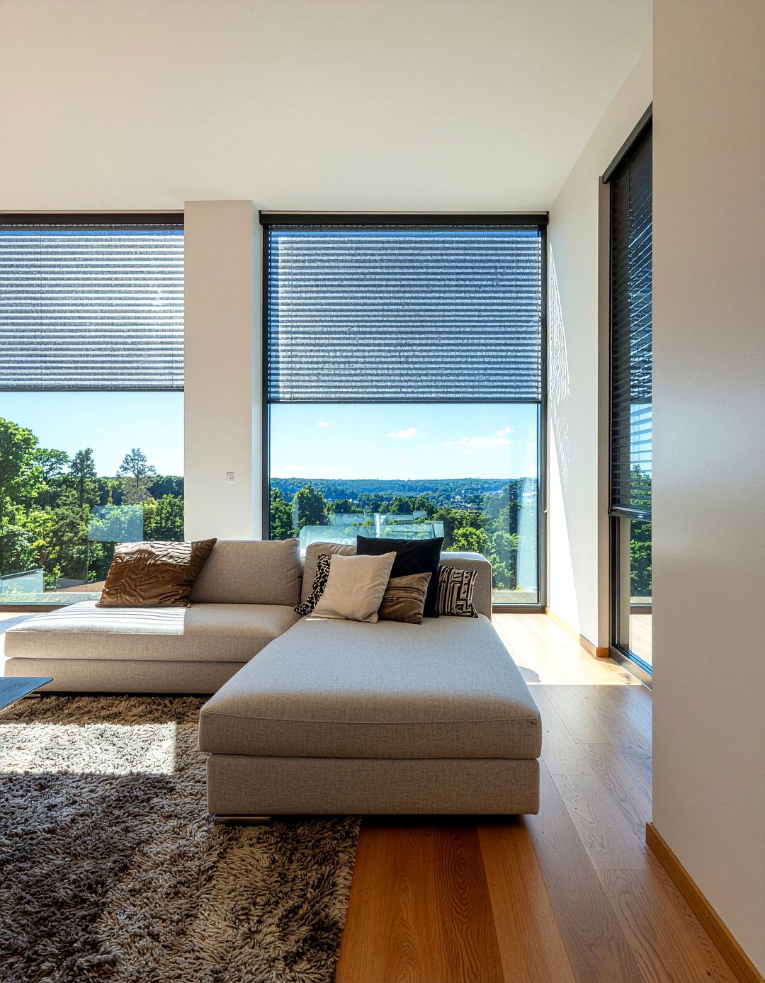 Solar roller blinds - 30 living room roller blinds