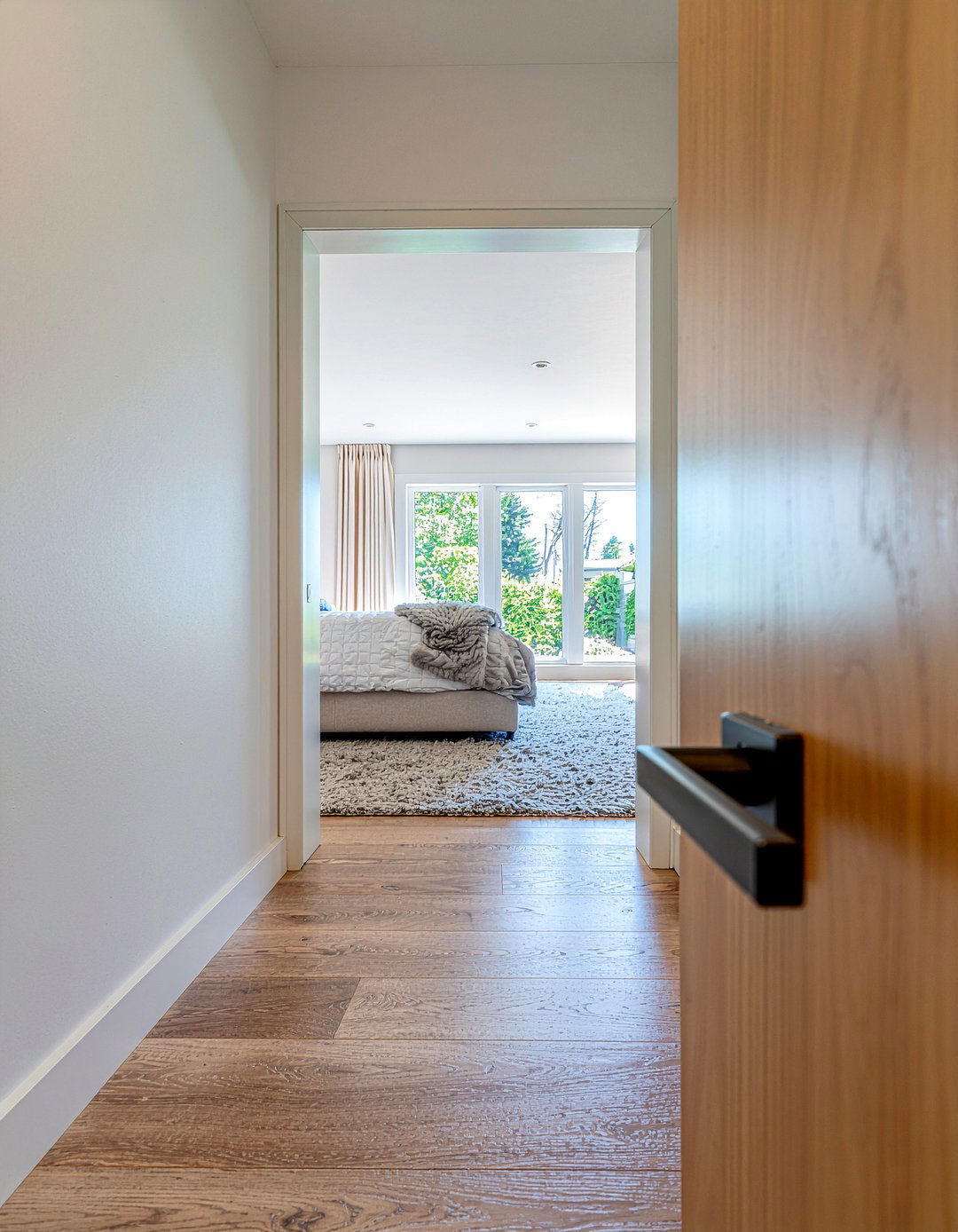 Solid Core Door - 30 bedroom soundproofing ideas