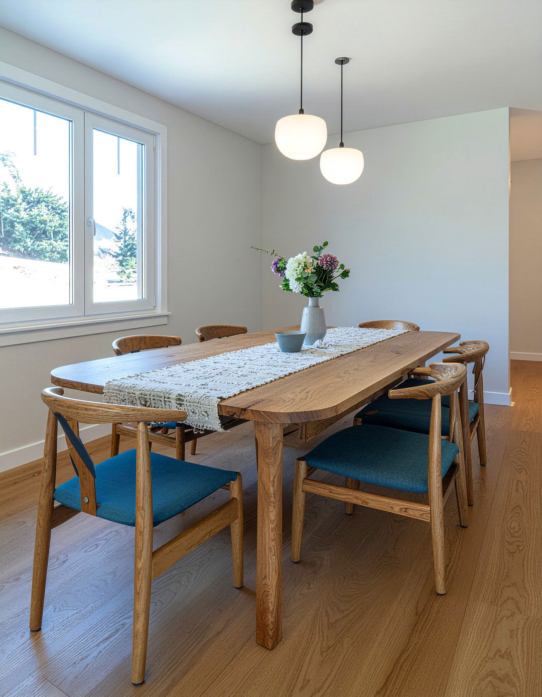 Solid Oak Wood - 30 dining room material ideas