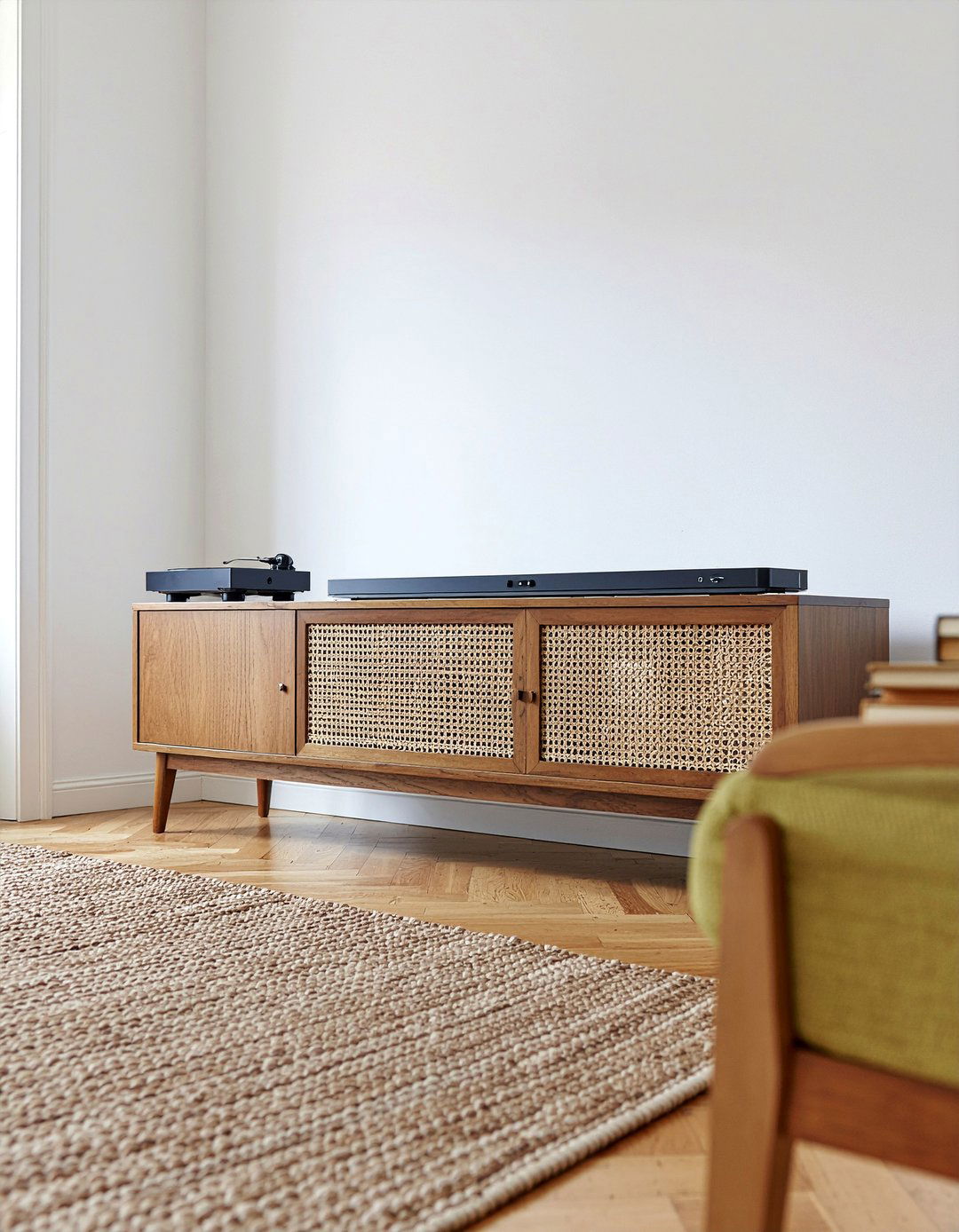 Soundbar On Media Console Top - 30 living room soundbar ideas