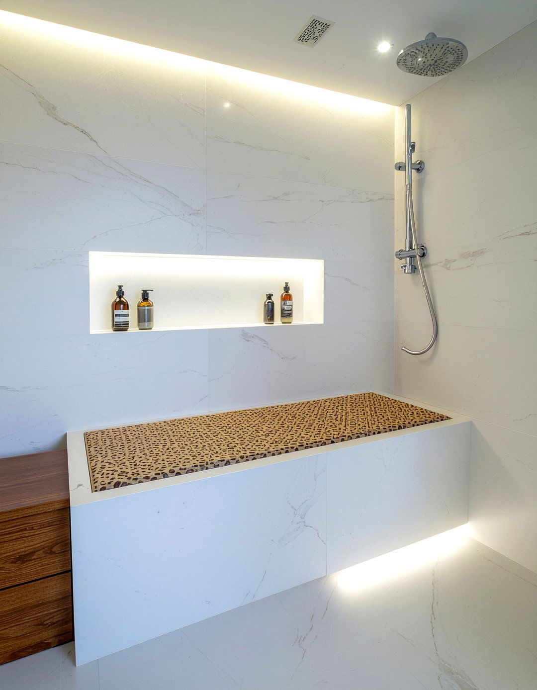 Spa Bench In Shower - 30 luxury master bathroom ideas