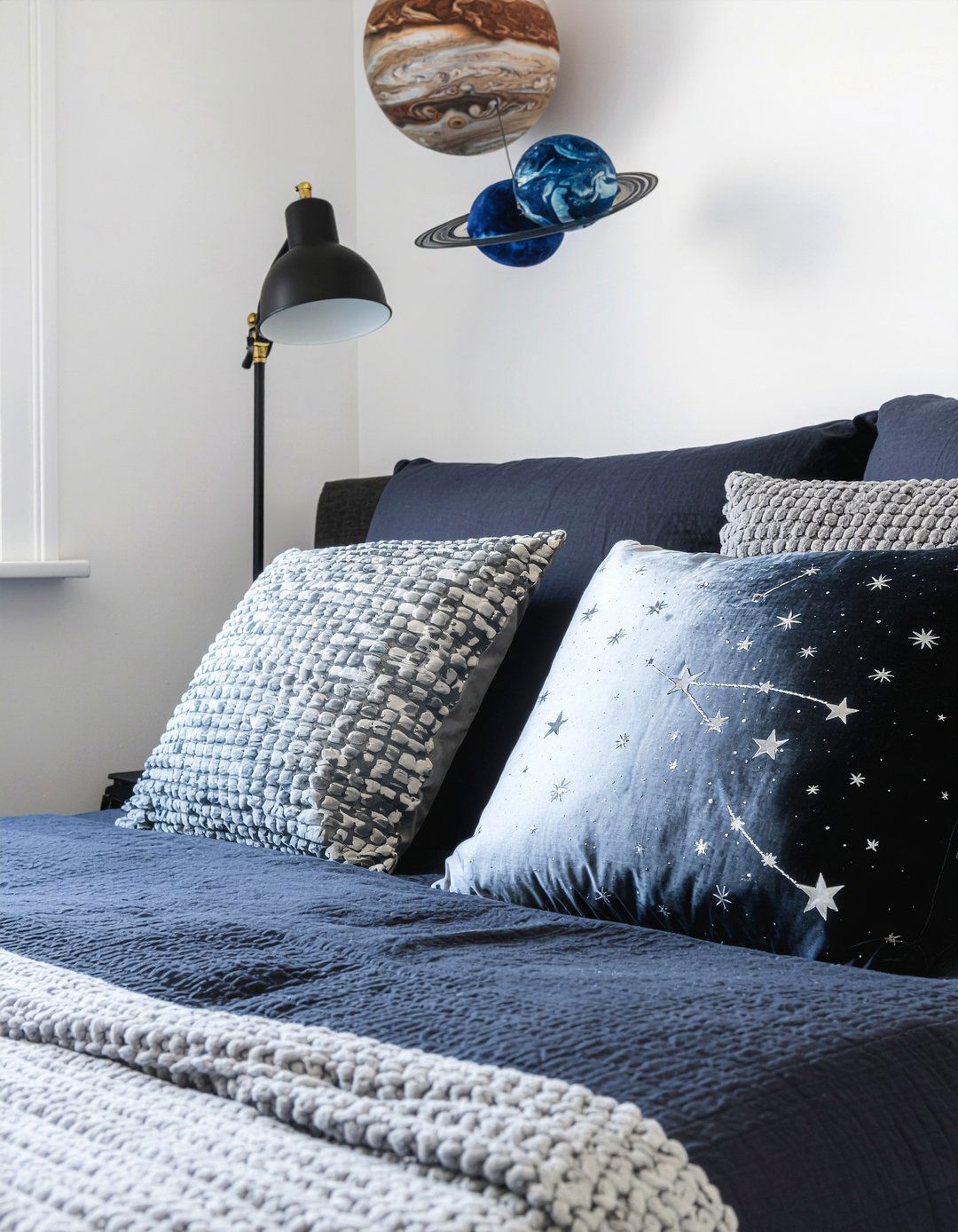Space themed throw pillows - 30 galaxy bedroom ideas