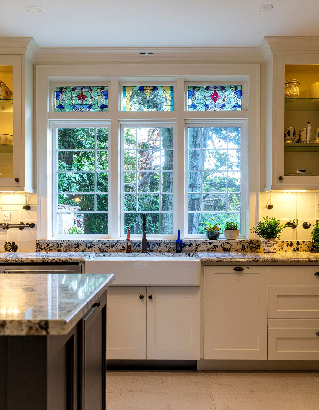 Stained Glass Kitchen Cabinets - 30 glass front kitchen cabinet ideas