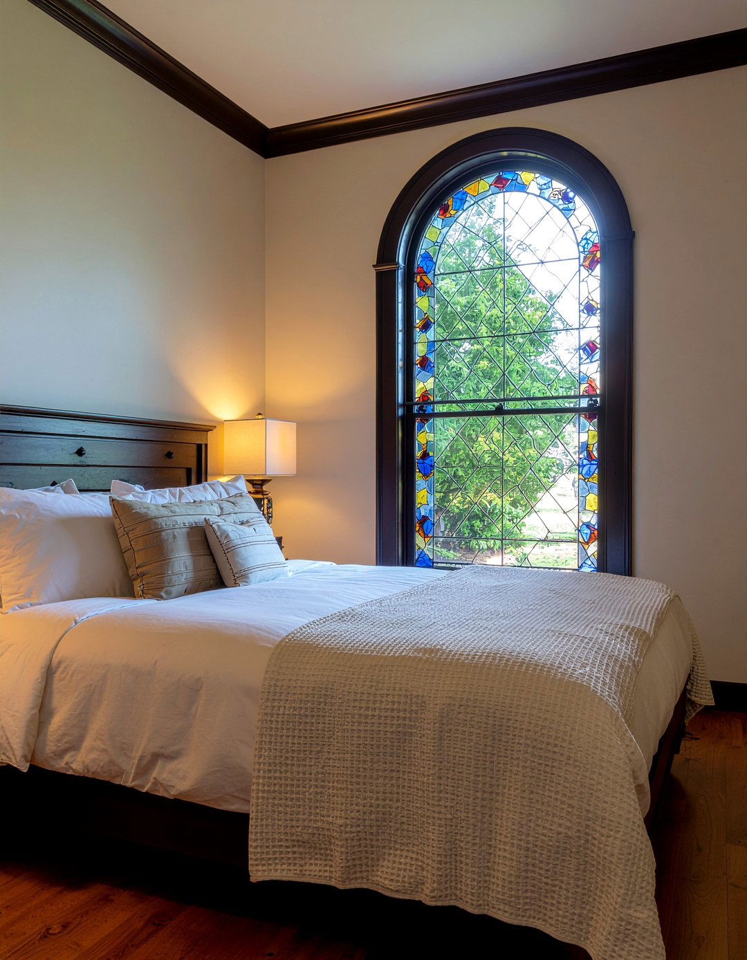 Stained glass windows - 30 bedroom window ideas