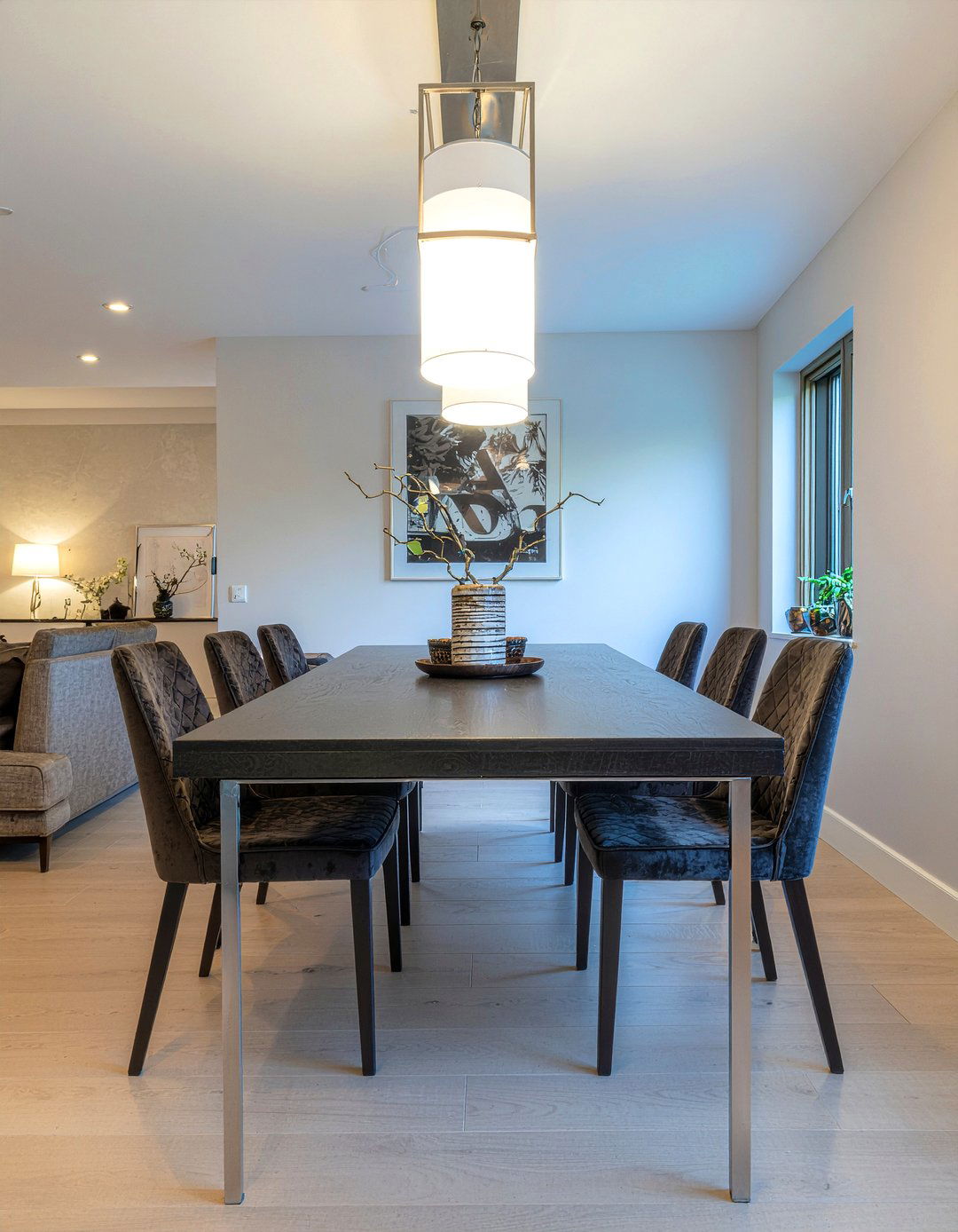 Stainless Steel Accent - 30 dining room material ideas