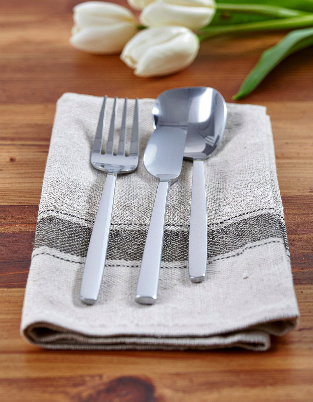 Stainless Steel Cutlery - 30 dining room essentials