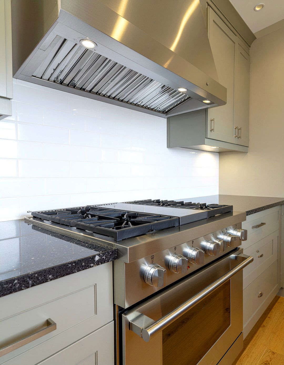 Stainless Steel Trim Electric Cooktop - 30 electric cooktop kitchen ideas