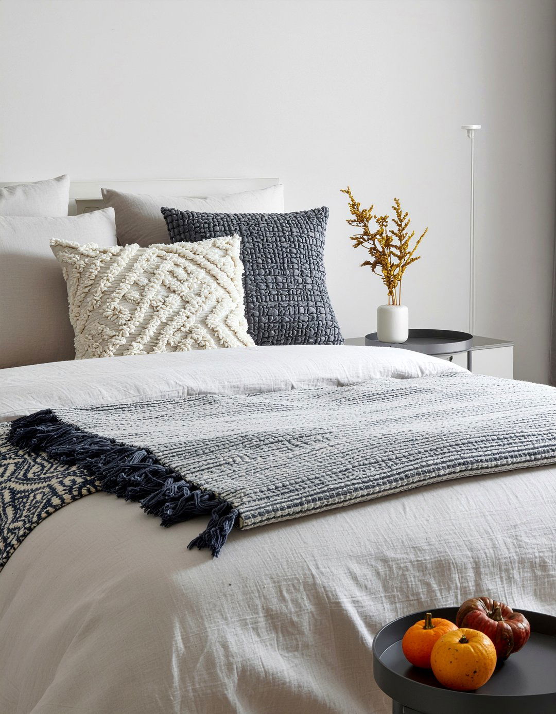 Star Wars Throw Pillows - 30 Star Wars bedroom ideas