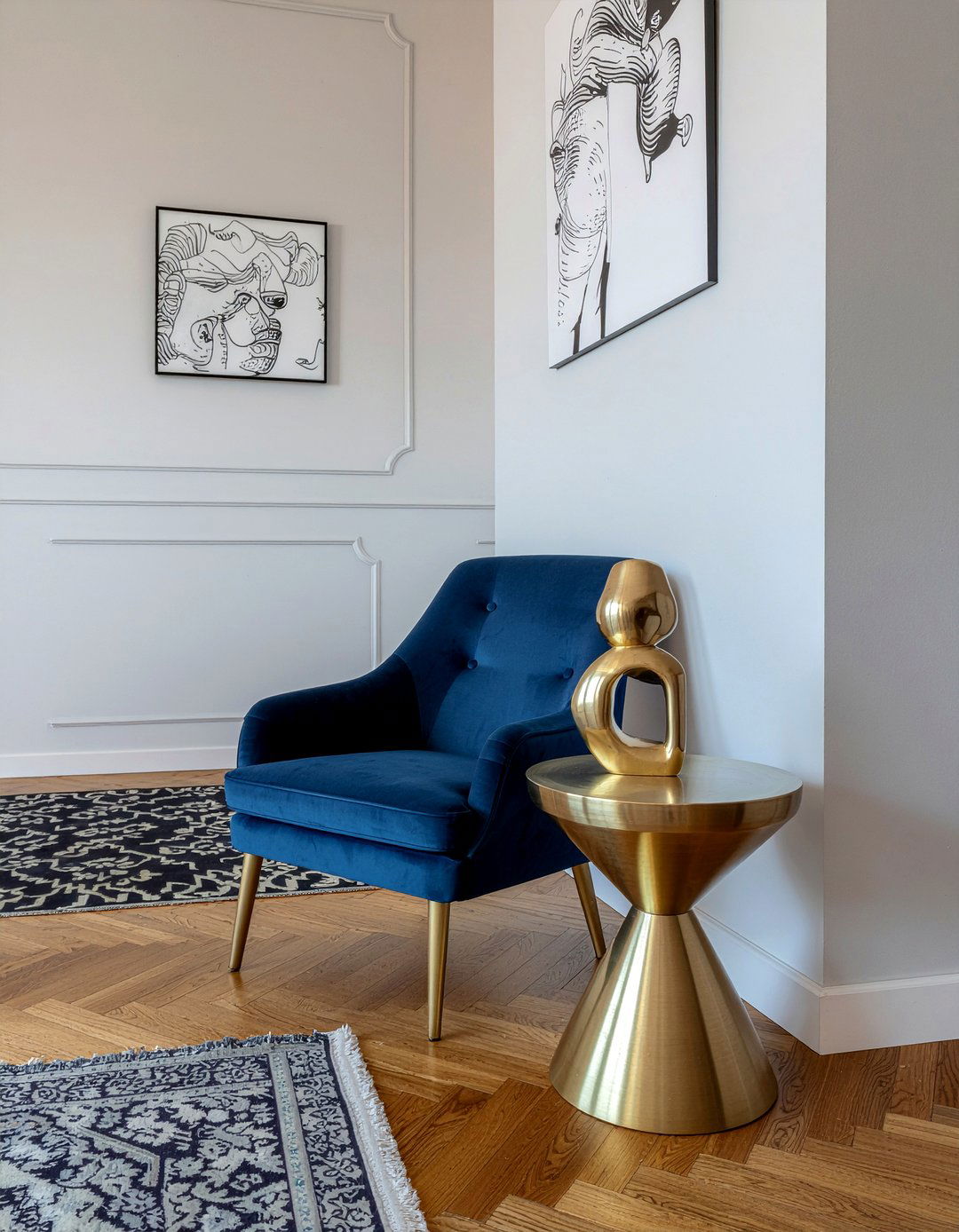 Statement Side Table - 30 living room elegant furniture ideas