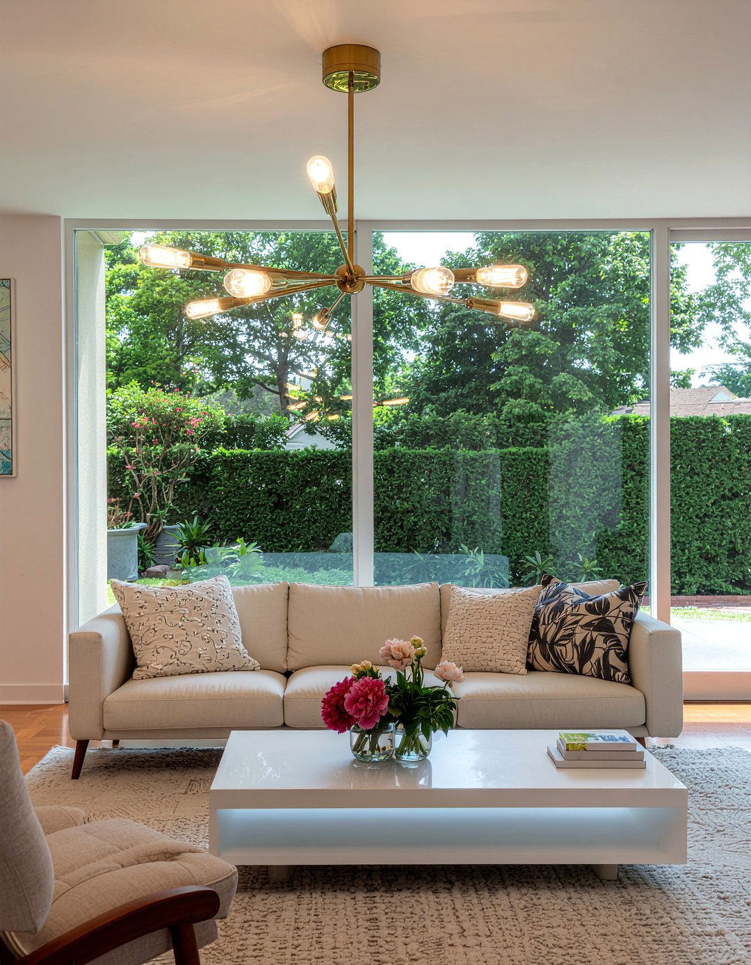 Statement lighting fixtures - 30 living room update ideas