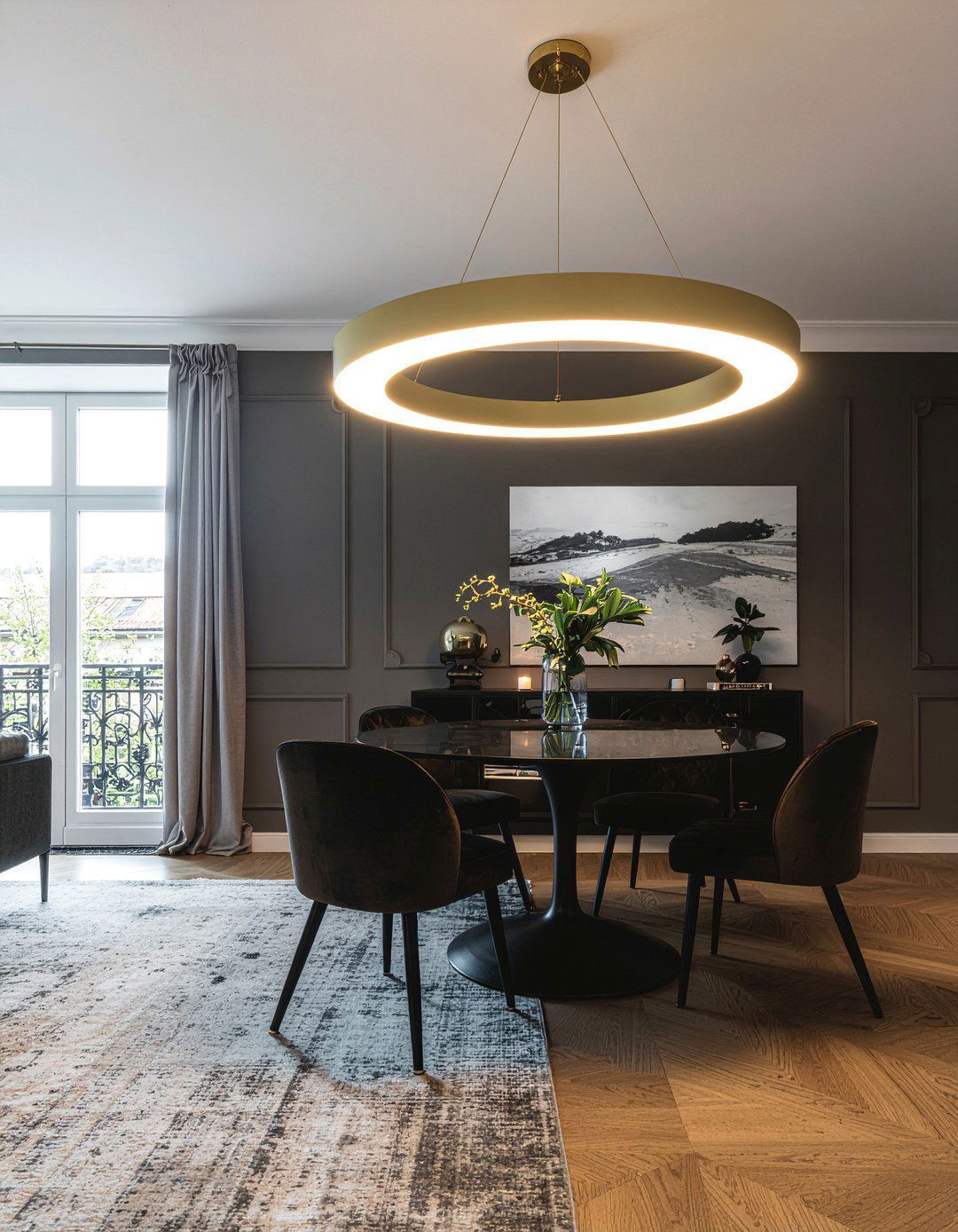 Statement pendant dining light - 30 German dining room ideas