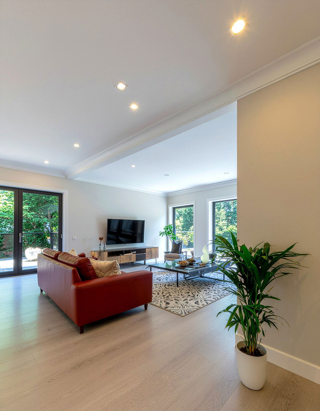 Stepped Modern Molding - 30 living room crown molding ideas