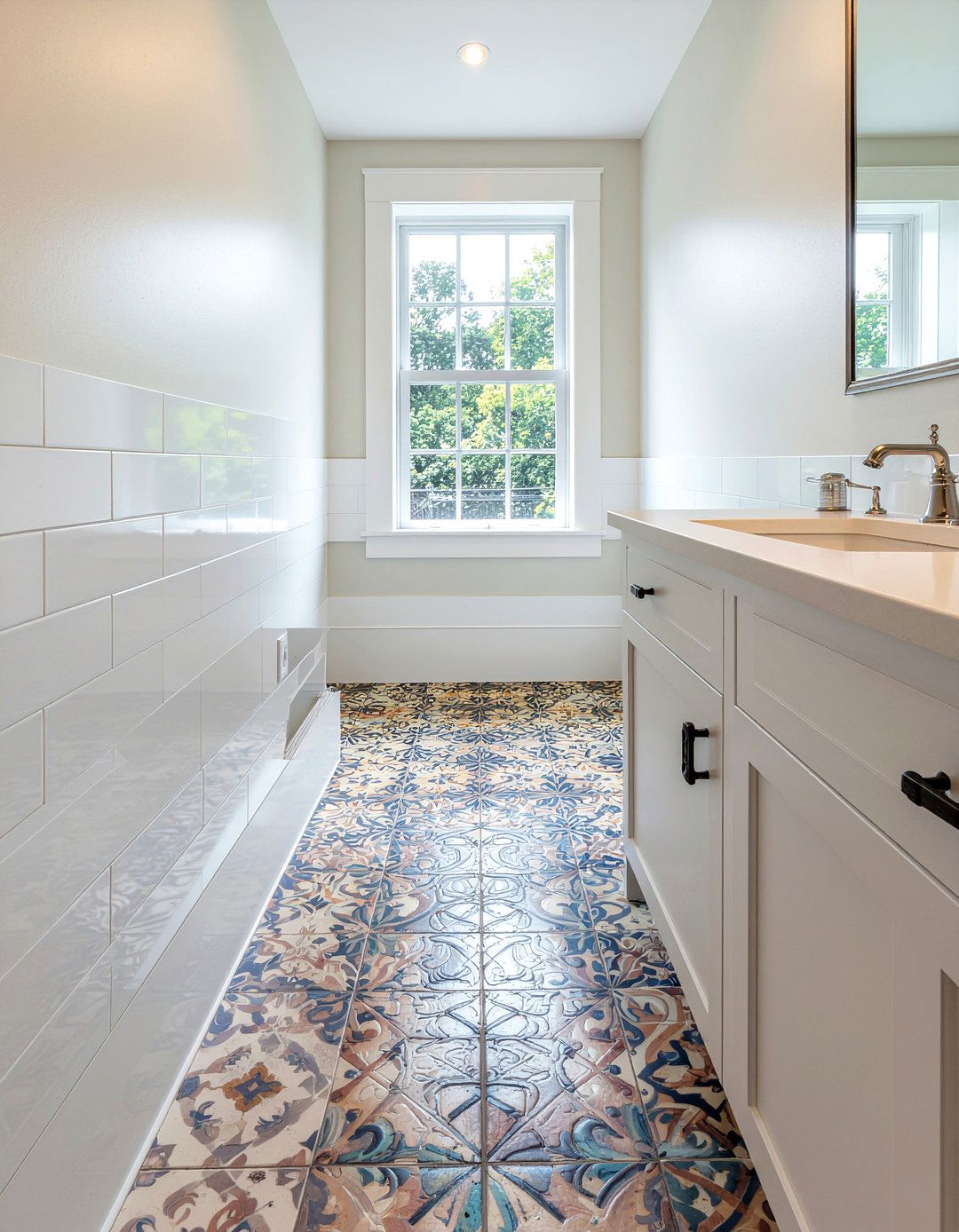 Subway tile and patterned floor - 30 bathroom material mixing ideas