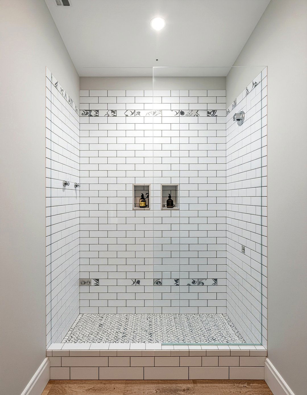 Subway tile shower - 30 bathroom classic element ideas