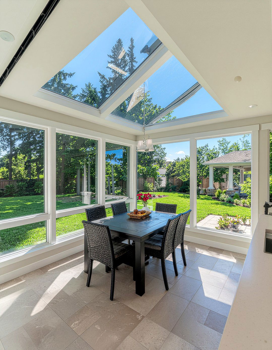 Sunroom Kitchen Extension - 30 light-filled kitchen ideas