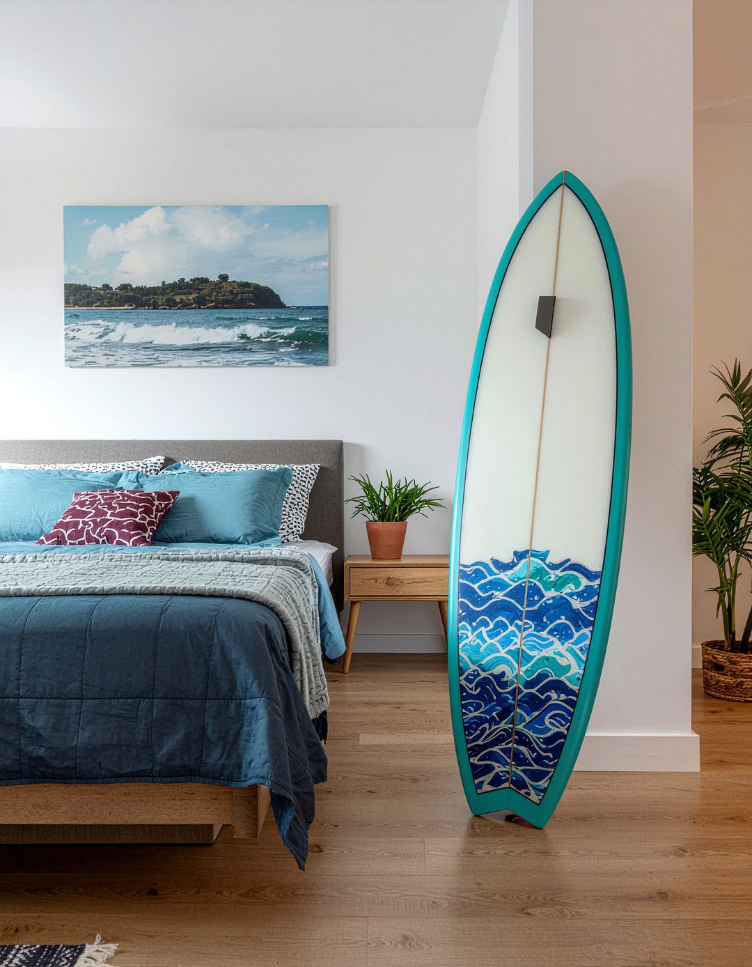 Surfboard corner display - 30 travel themed bedroom ideas