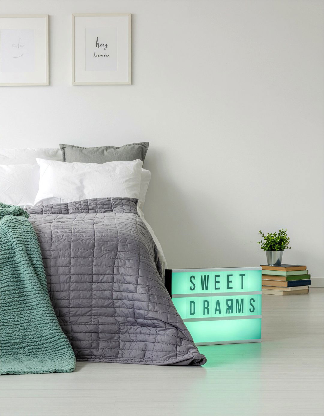 Sweet Dreams Sign - 30 bedroom led signs