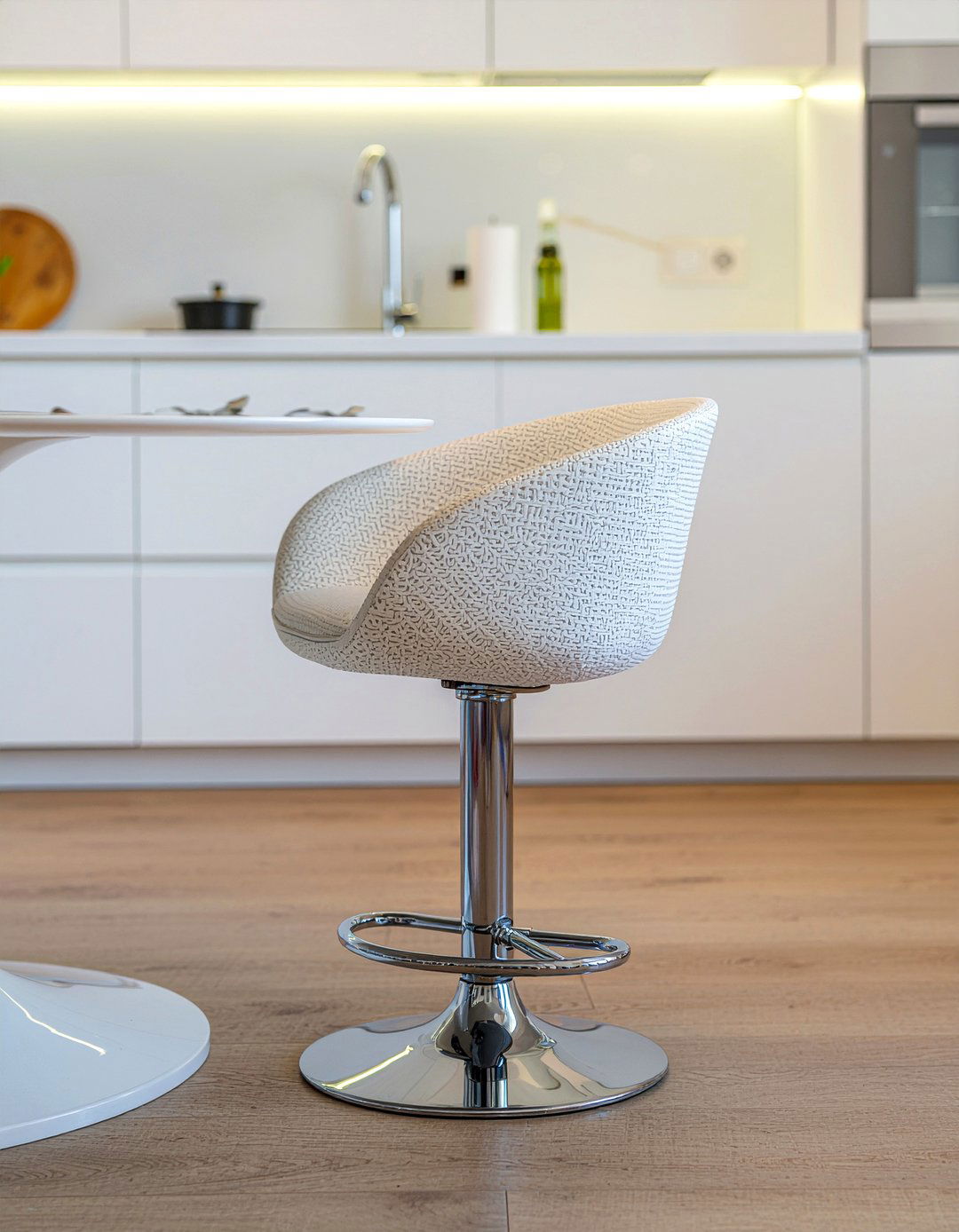 Swivel Dining Chair - 30 dining room chair ideas