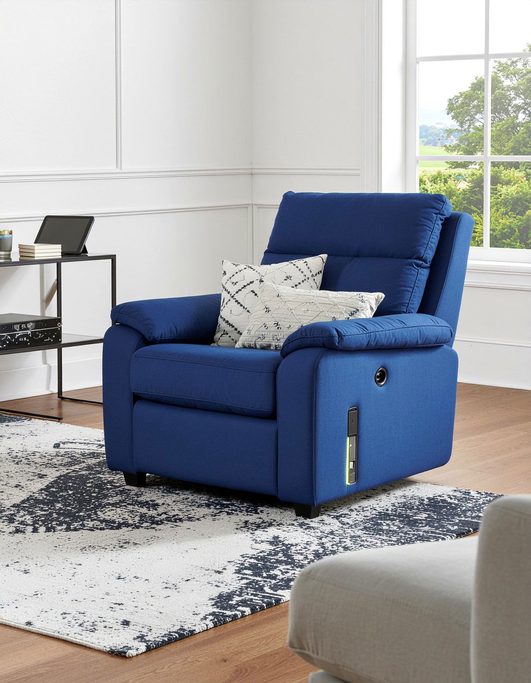 Swivel Recliner With USB Port - 30 living room swivel recliner ideas