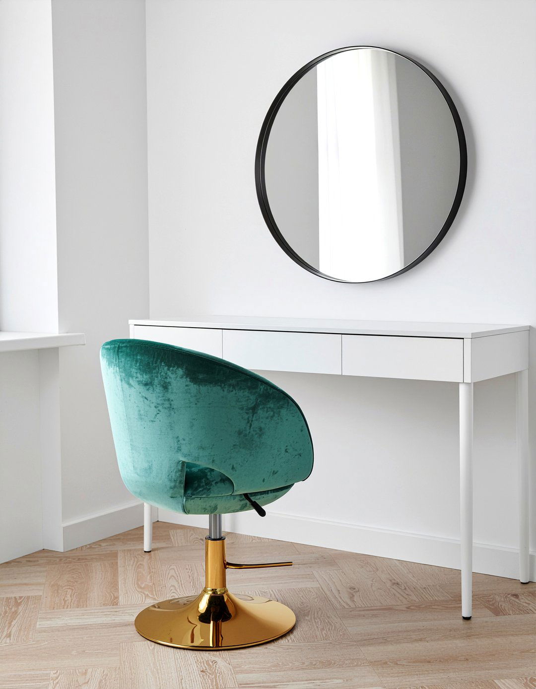 Swivel vanity chair - 30 bedroom adjustable furniture ideas