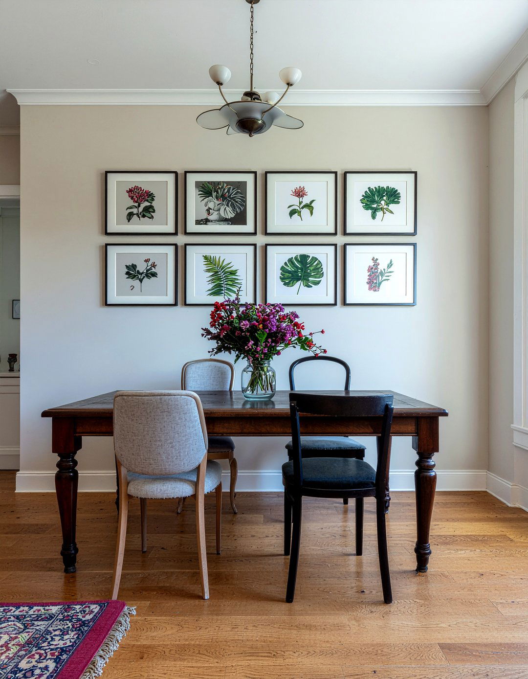 Symmetrical Wall Gallery - 30 colonial dining room ideas