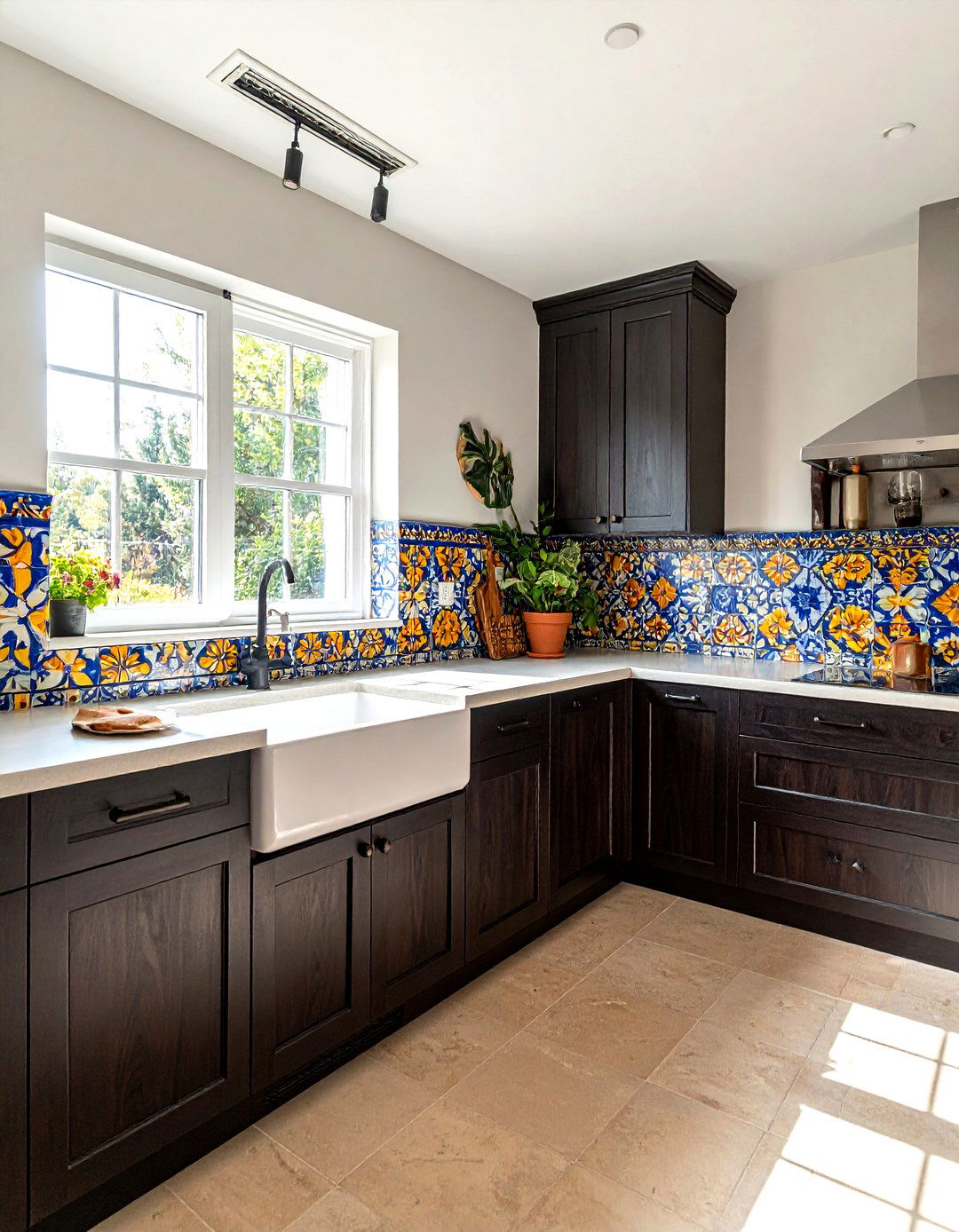 Talavera tile backsplash - 30 Spanish tile kitchen backsplash ideas
