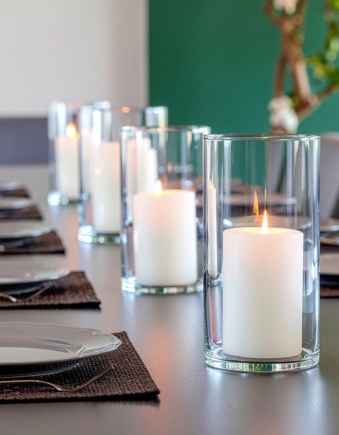Tall Glass Chimney Candle - 30 candle centerpiece dining ideas