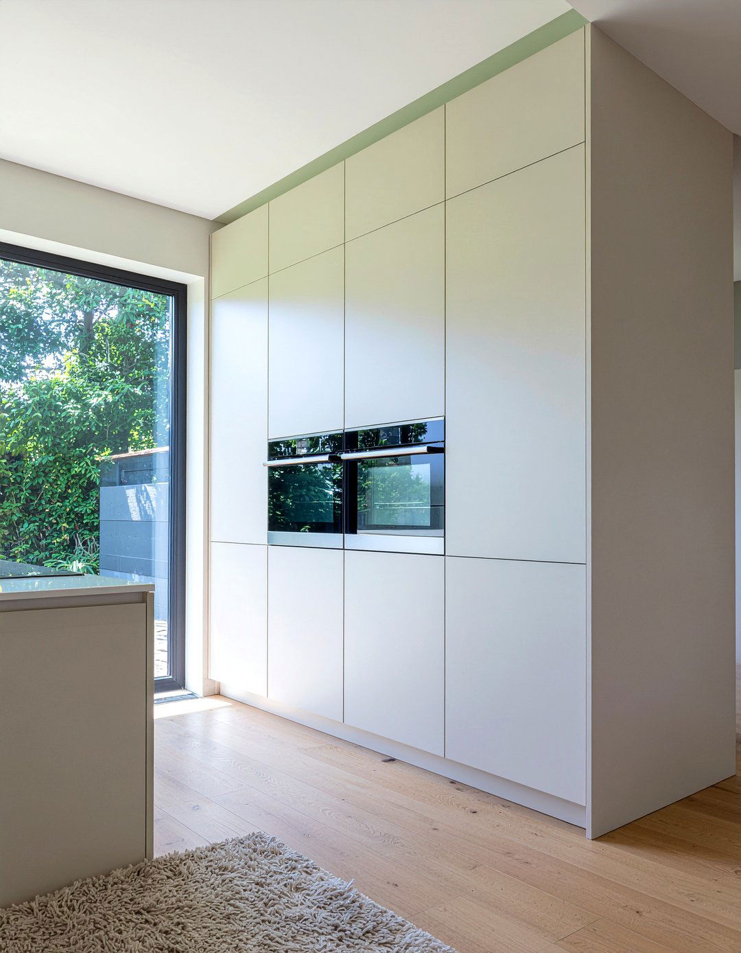 Tall Kitchen Cabinets - 30 modern kitchen ideas