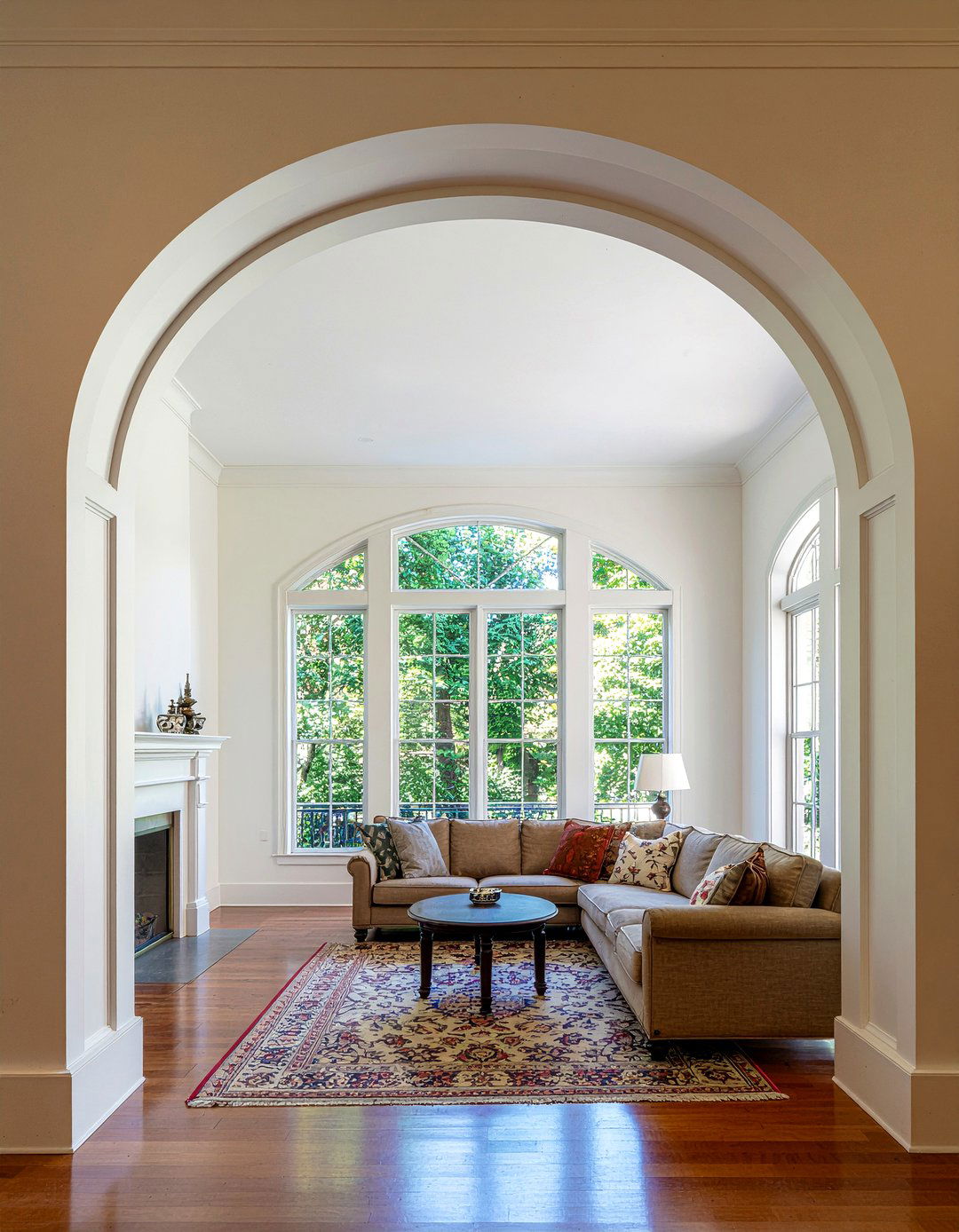 Tall Living Room Arch - 30 living room archway ideas