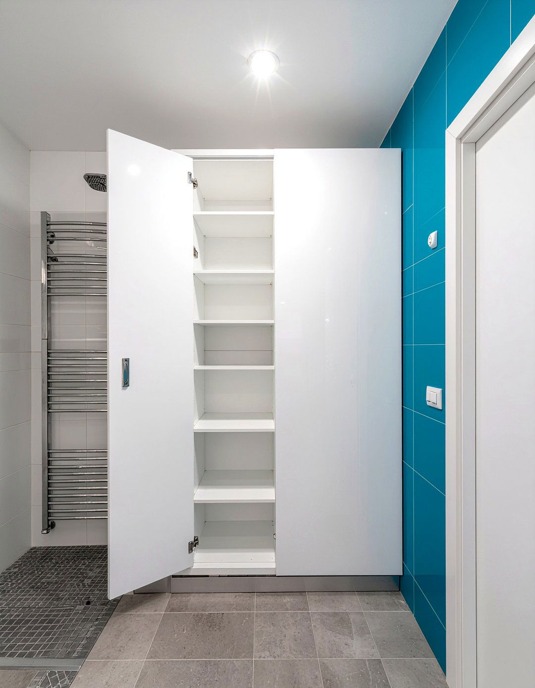 Tall narrow cabinet - 30 bathroom clever storage ideas