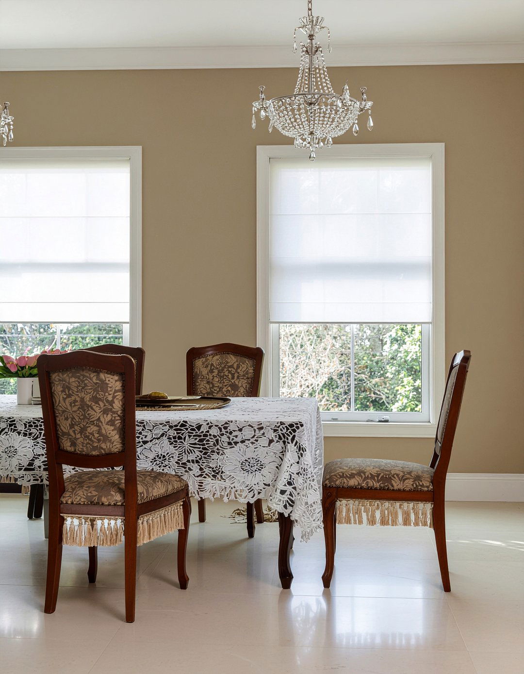 Tassel Trim Upholstery - 30 Hollywood regency dining room ideas